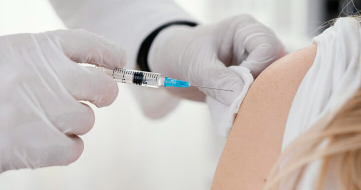 doctor-vaccinating-patient-clinic (1)