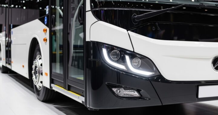 bezpiecze--stwo-i-komfort-w-bezp--atnej-komunikacj-auto-2084